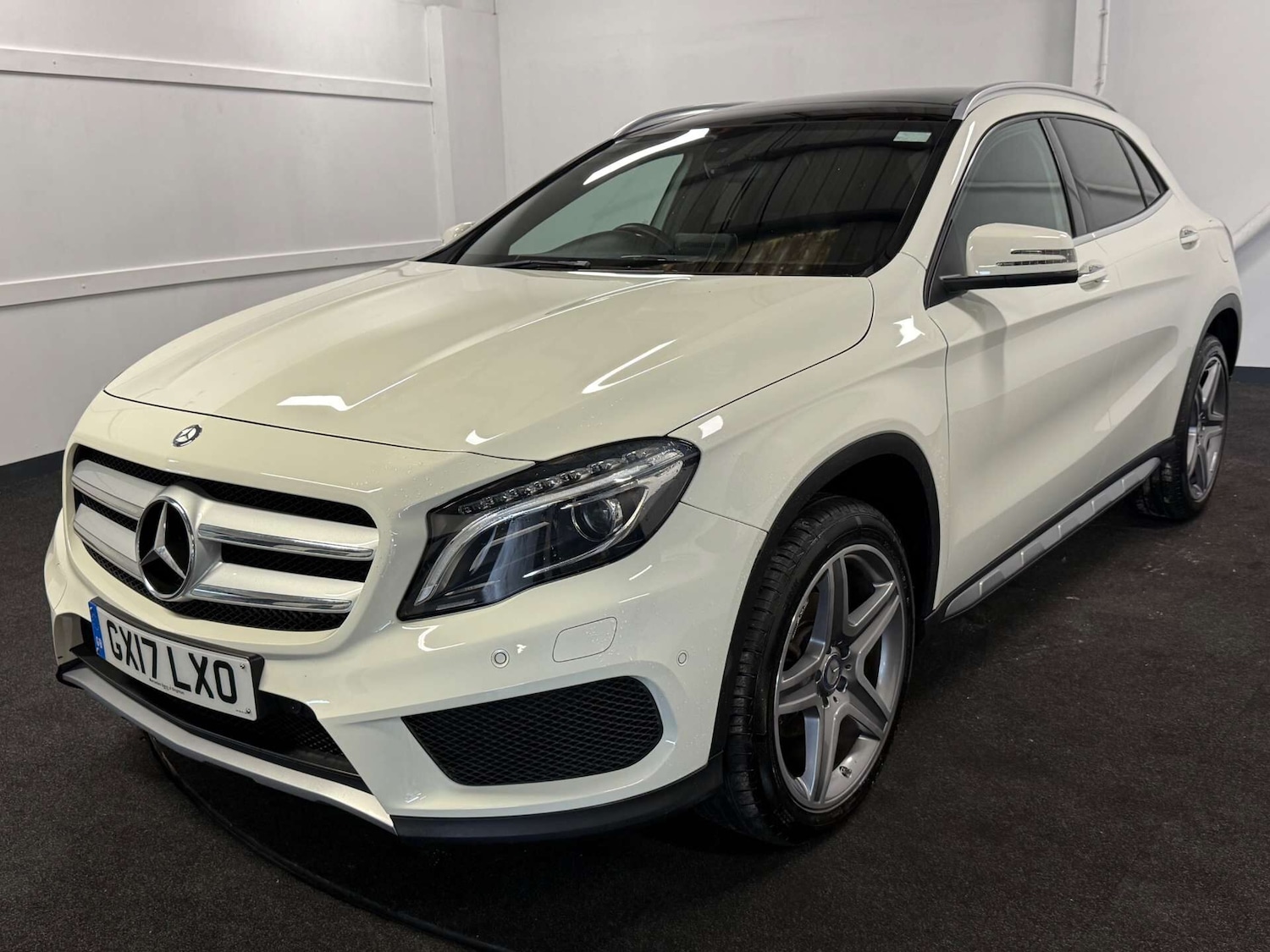 Used Mercedes-Benz GLA 2017 for sale - 76126593: Photo 1