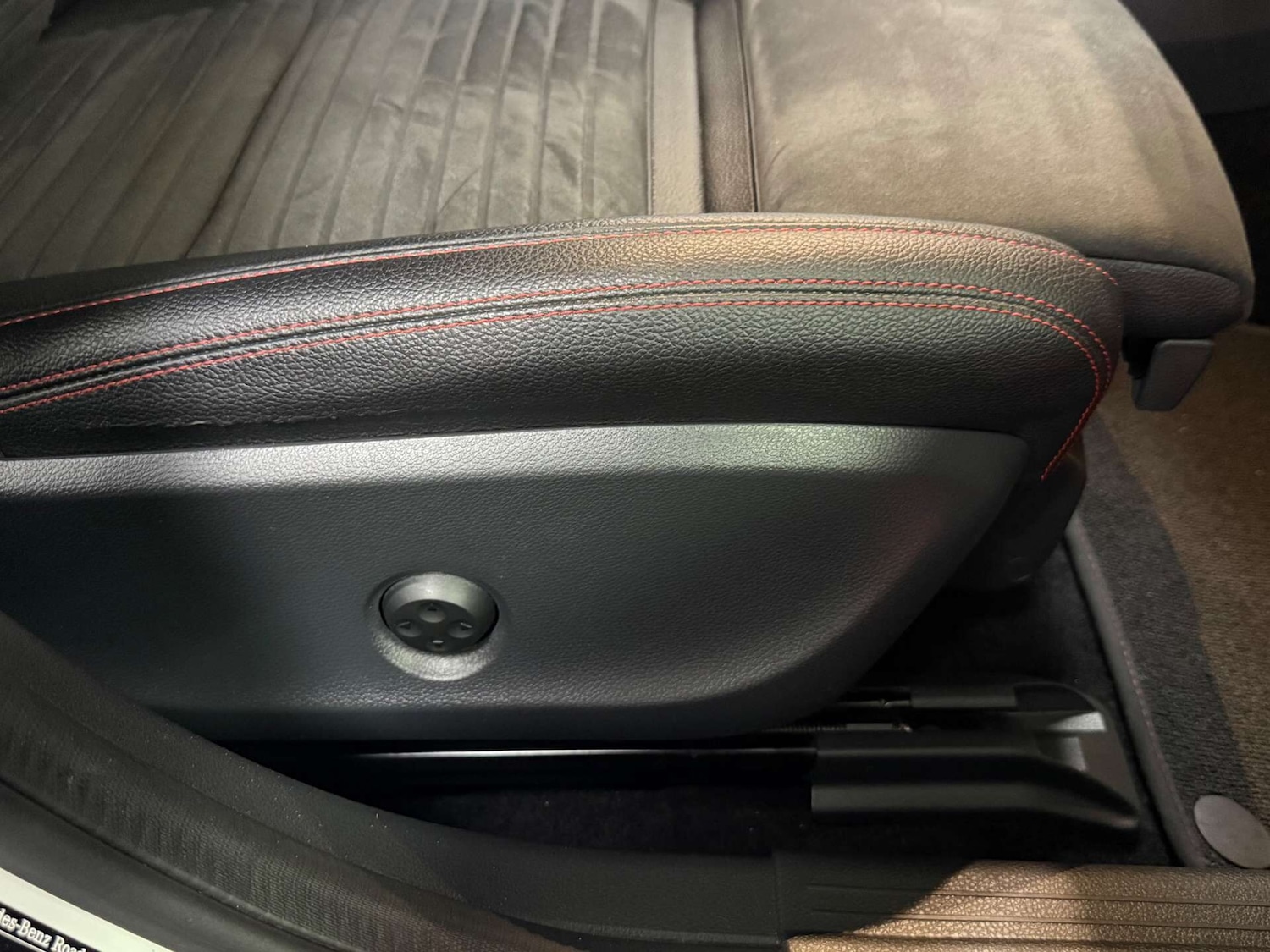 Used Mercedes-Benz GLA 2017 for sale - 76126593: Photo 43
