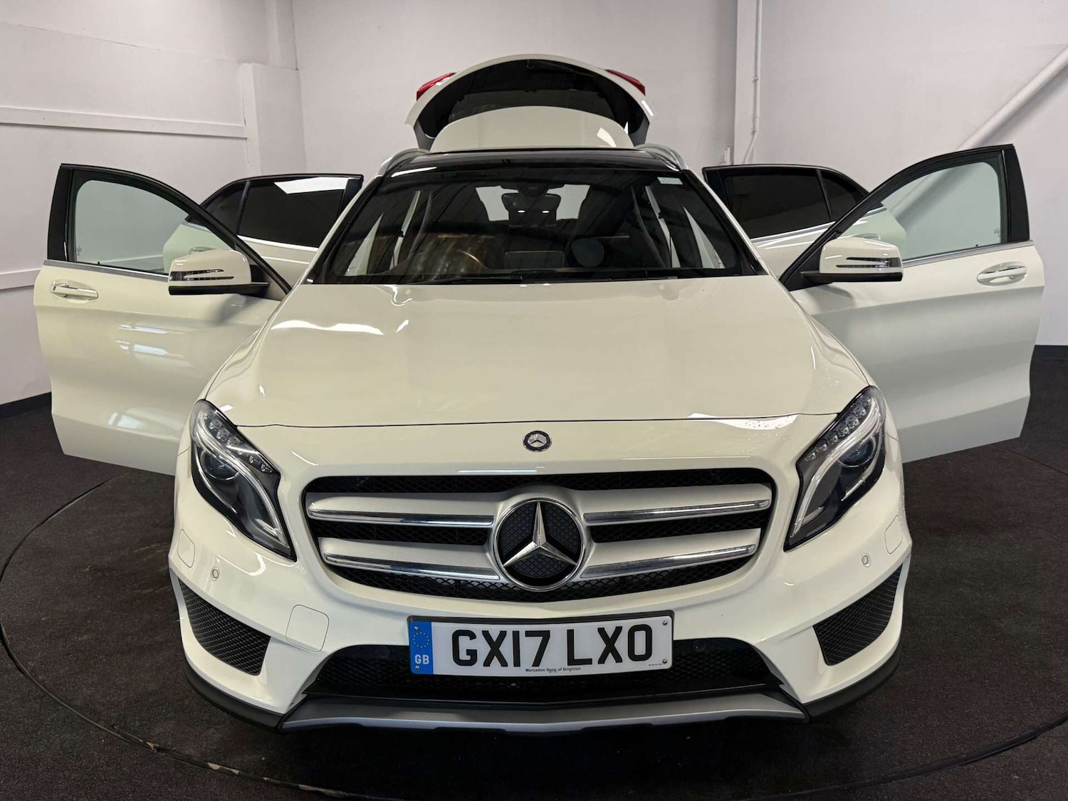 Used Mercedes-Benz GLA 2017 for sale - 76126593: Photo 8