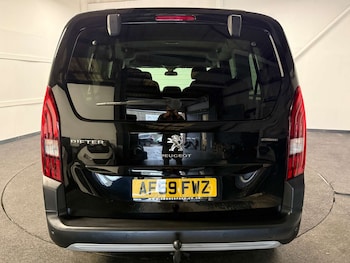 Used Peugeot Rifter 2019 for sale - 77079882: Photo