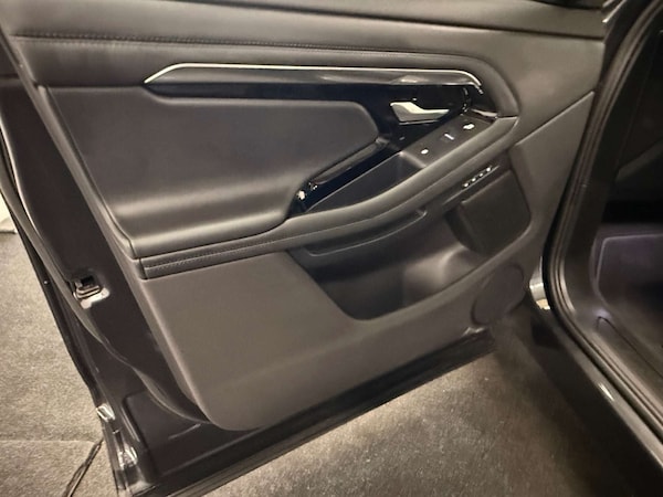 Used Land Rover Range Rover Evoque 2021 for sale - 76232928: Photo 37