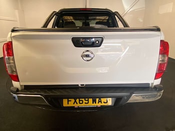 Used Nissan Navara 2020 for sale - 78847987: Photo
