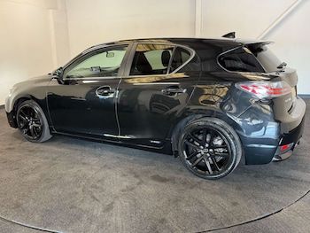 Used Lexus CT 2017 for sale - 75426486: Photo