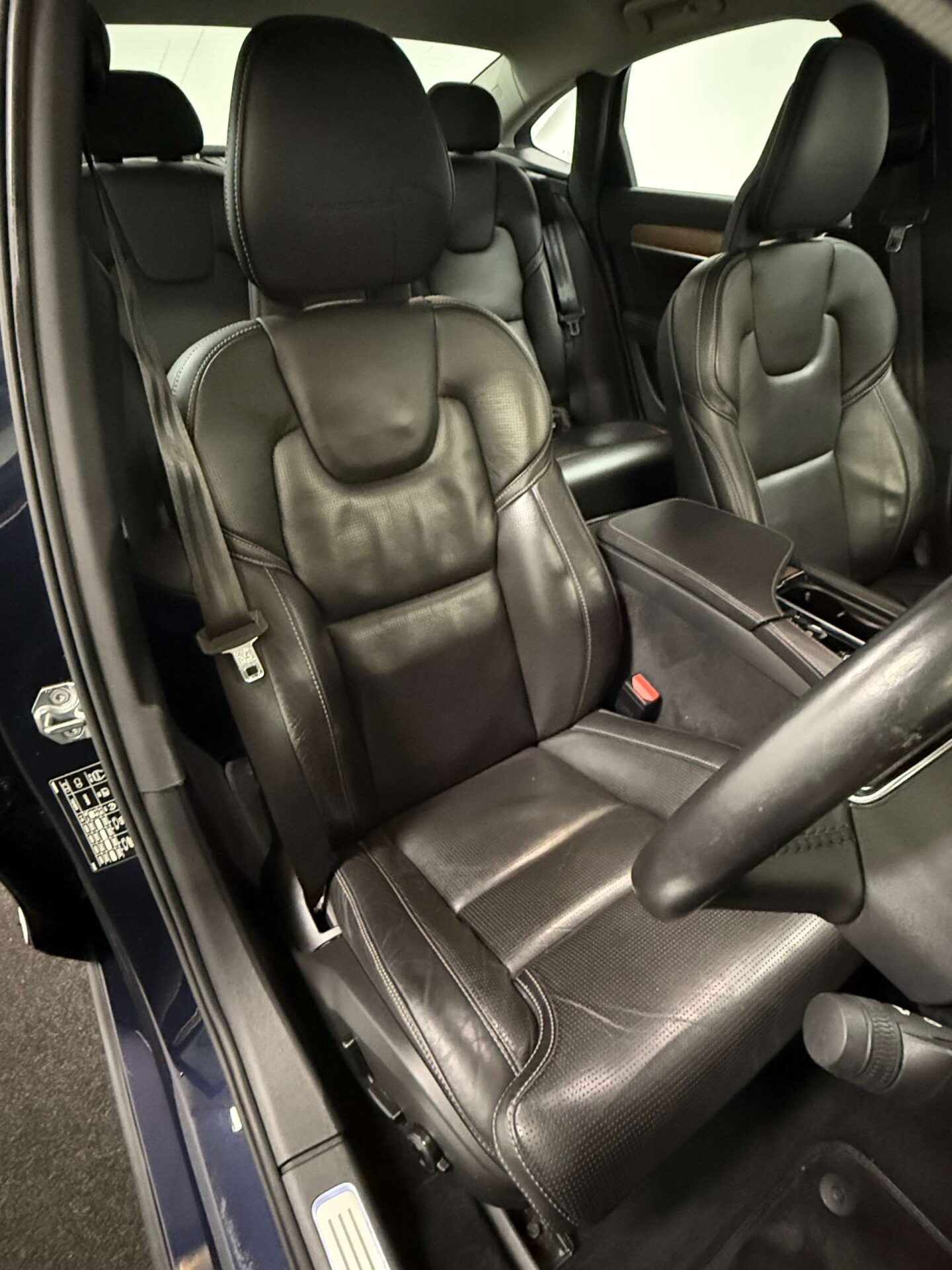 Used Volvo S90 2017 for sale - 76343800: Photo 10