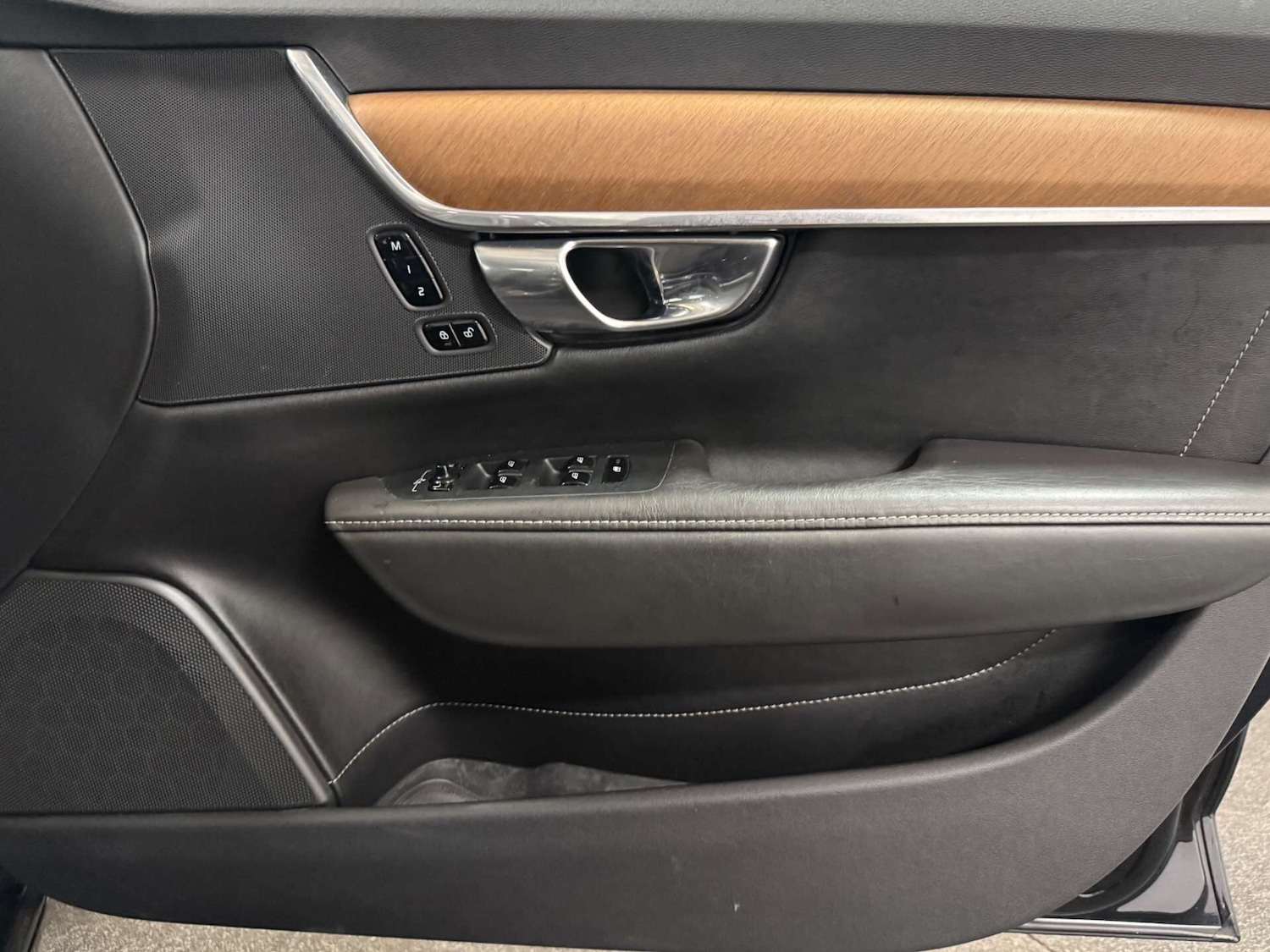 Used Volvo S90 2017 for sale - 76343800: Photo 14