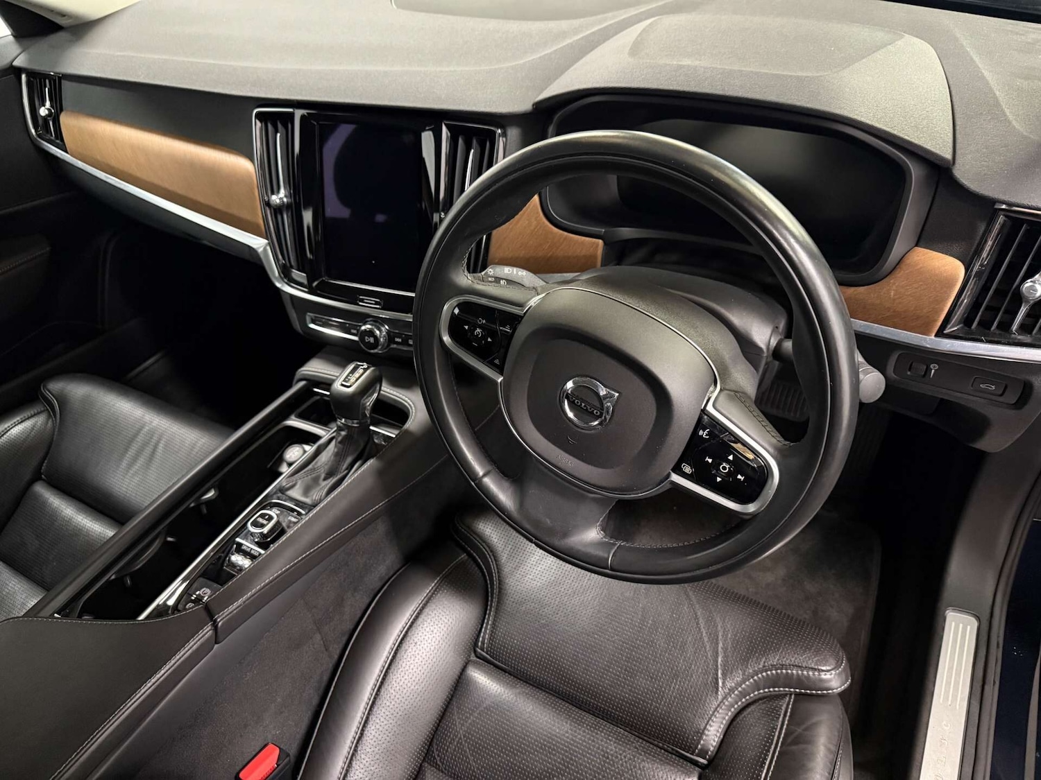 Used Volvo S90 2017 for sale - 76343800: Photo 18