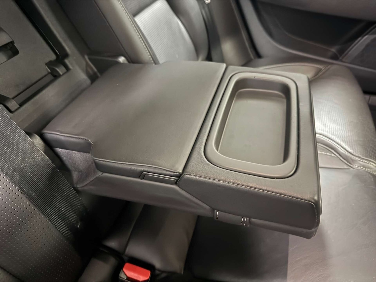 Used Volvo S90 2017 for sale - 76343800: Photo 37