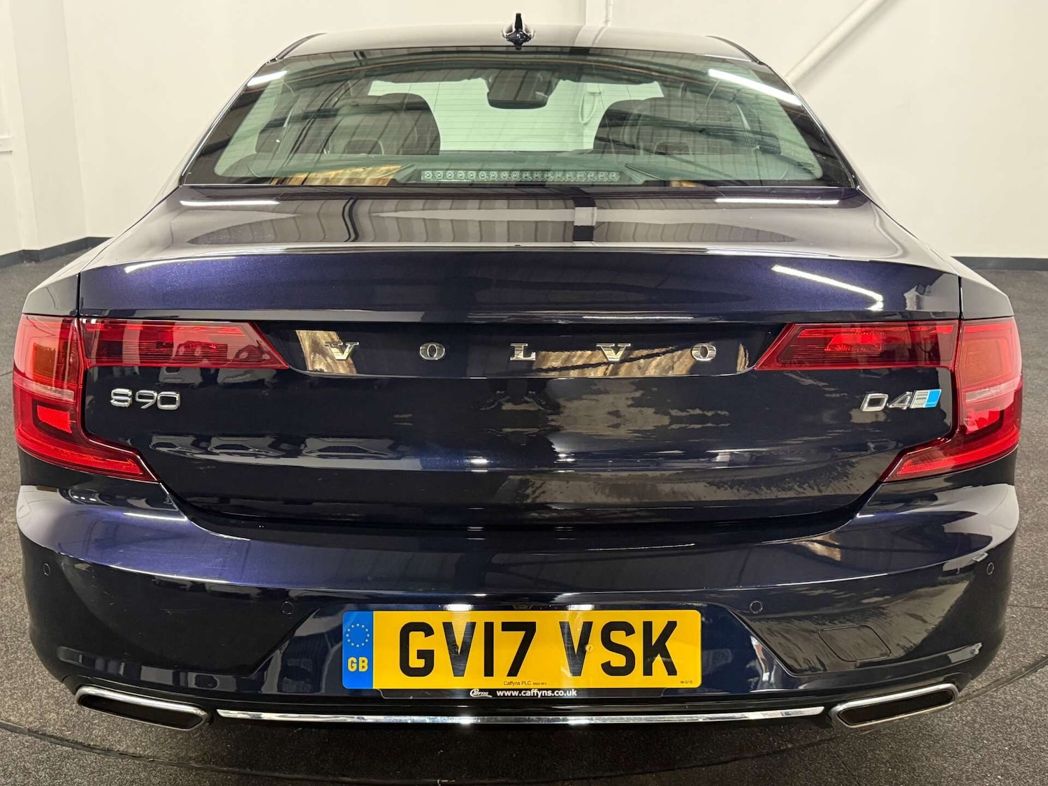 Used Volvo S90 2017 for sale - 76343800: Photo 4