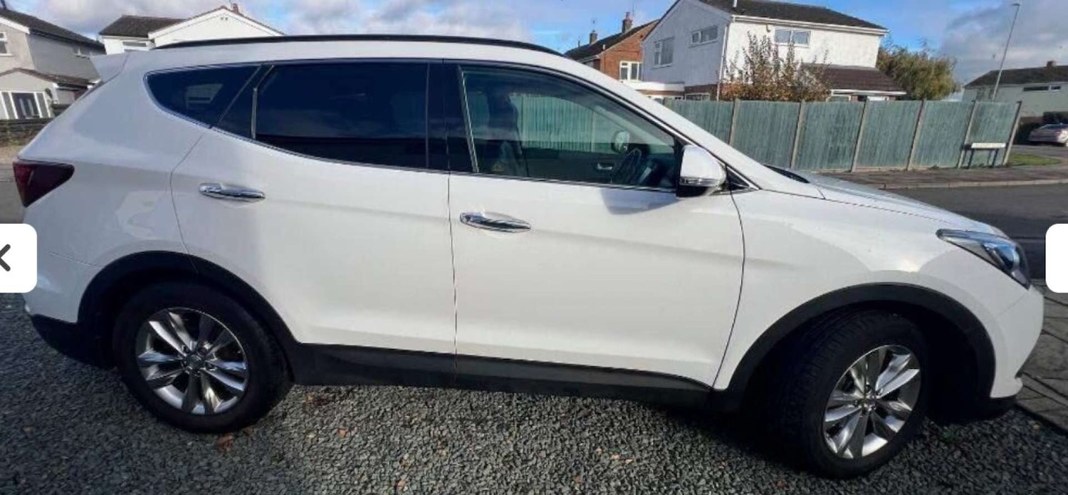 Used Hyundai Santa Fe 2018 for sale - 77283950: Photo 2