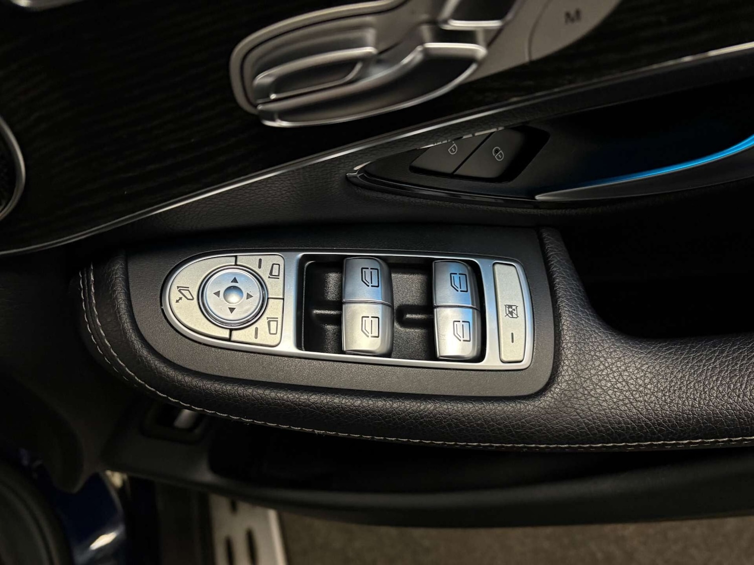 Used Mercedes-Benz GLC 2018 for sale - 76453697: Photo 13