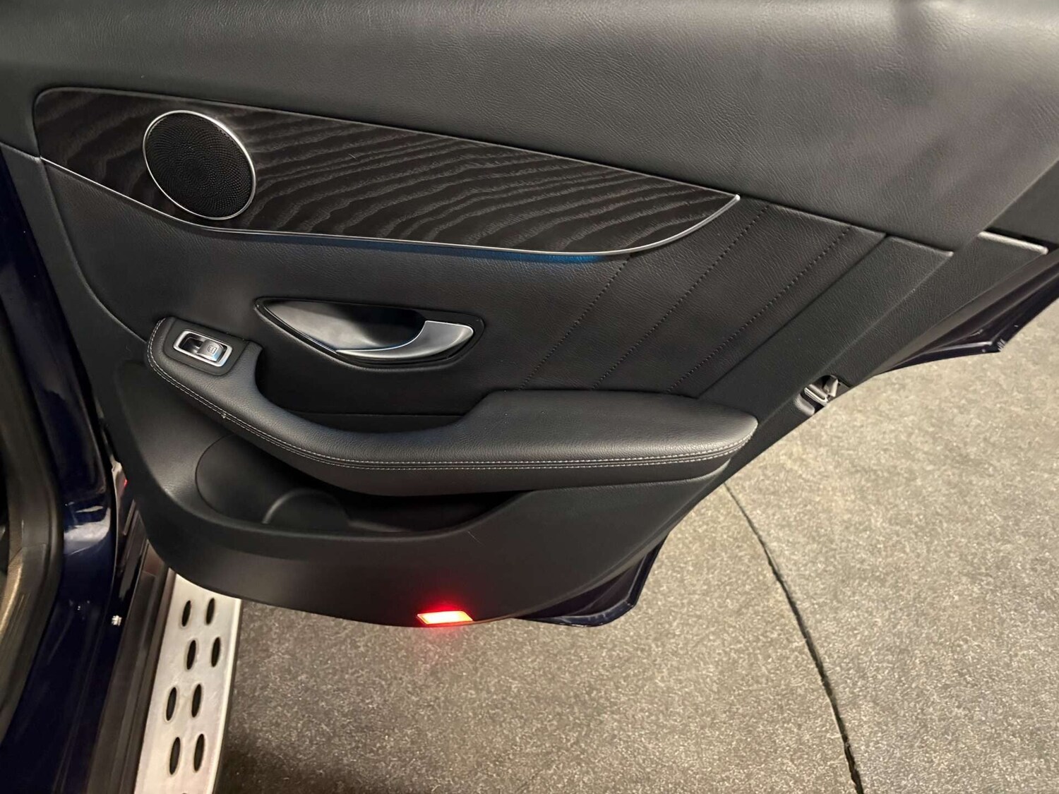 Used Mercedes-Benz GLC 2018 for sale - 76453697: Photo 30