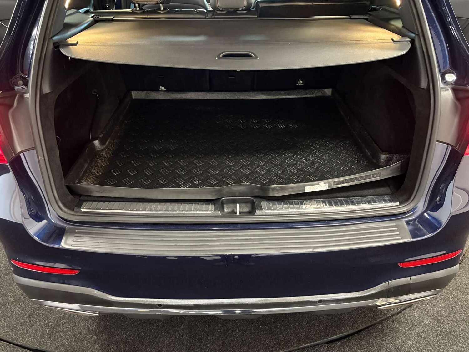 Used Mercedes-Benz GLC 2018 for sale - 76453697: Photo 37