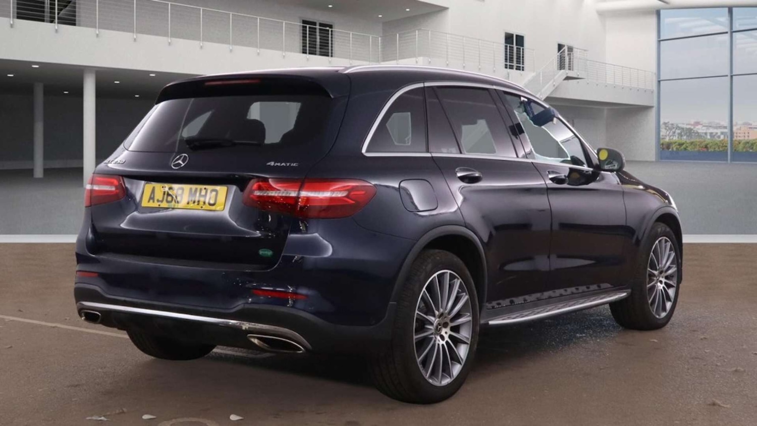 Used Mercedes-Benz GLC 2018 for sale - 76453697: Photo 4