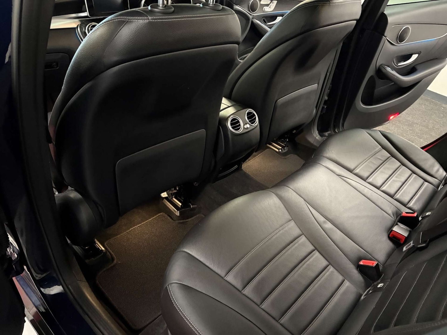 Used Mercedes-Benz GLC 2018 for sale - 76453697: Photo 45