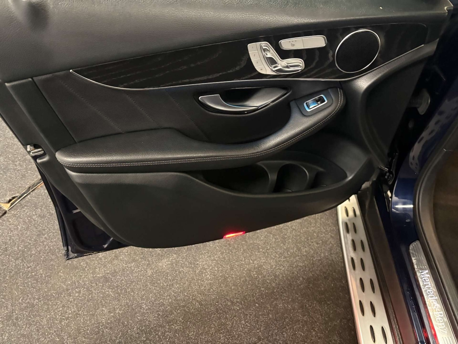 Used Mercedes-Benz GLC 2018 for sale - 76453697: Photo 46