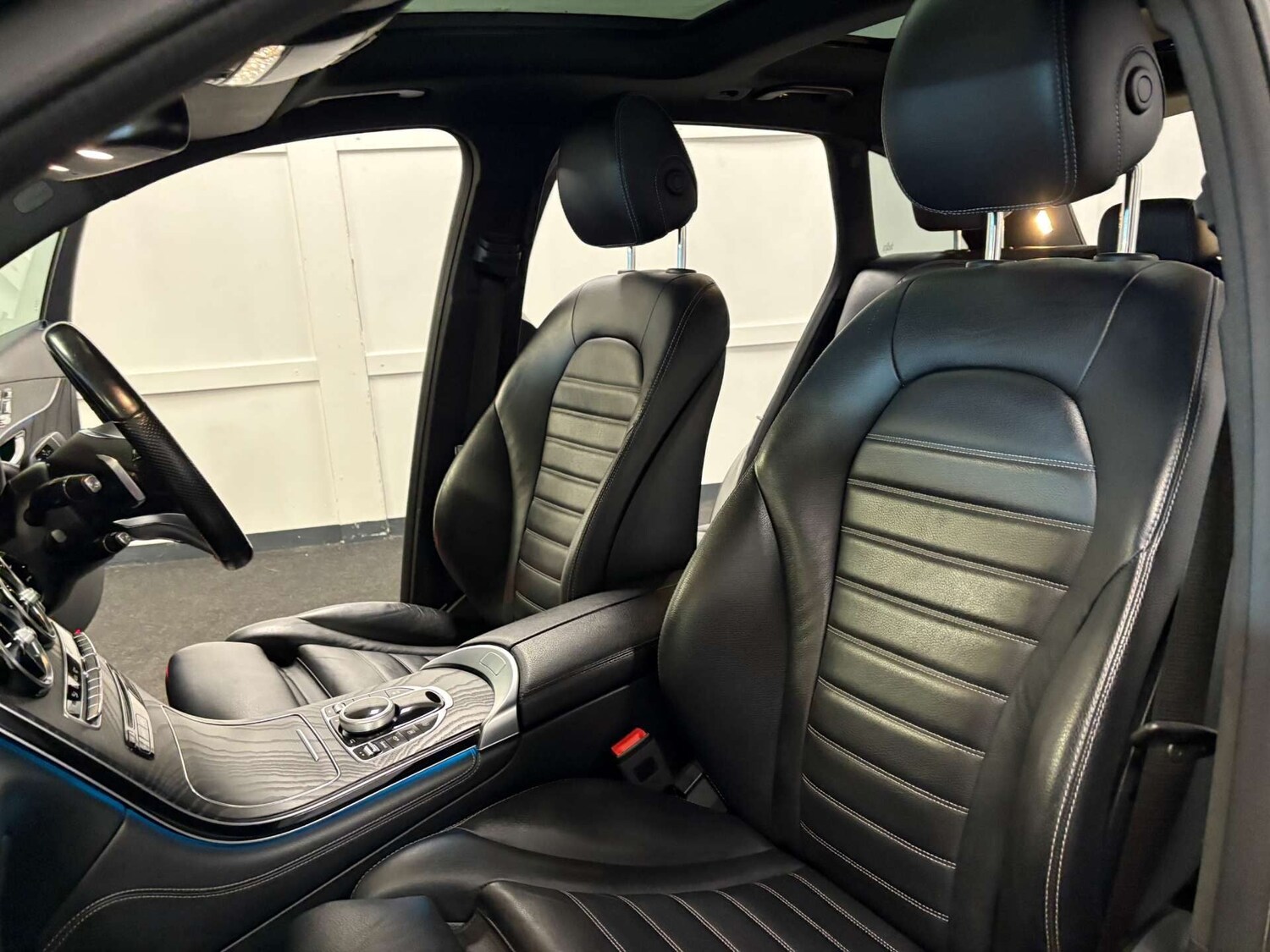 Used Mercedes-Benz GLC 2018 for sale - 76453697: Photo 50