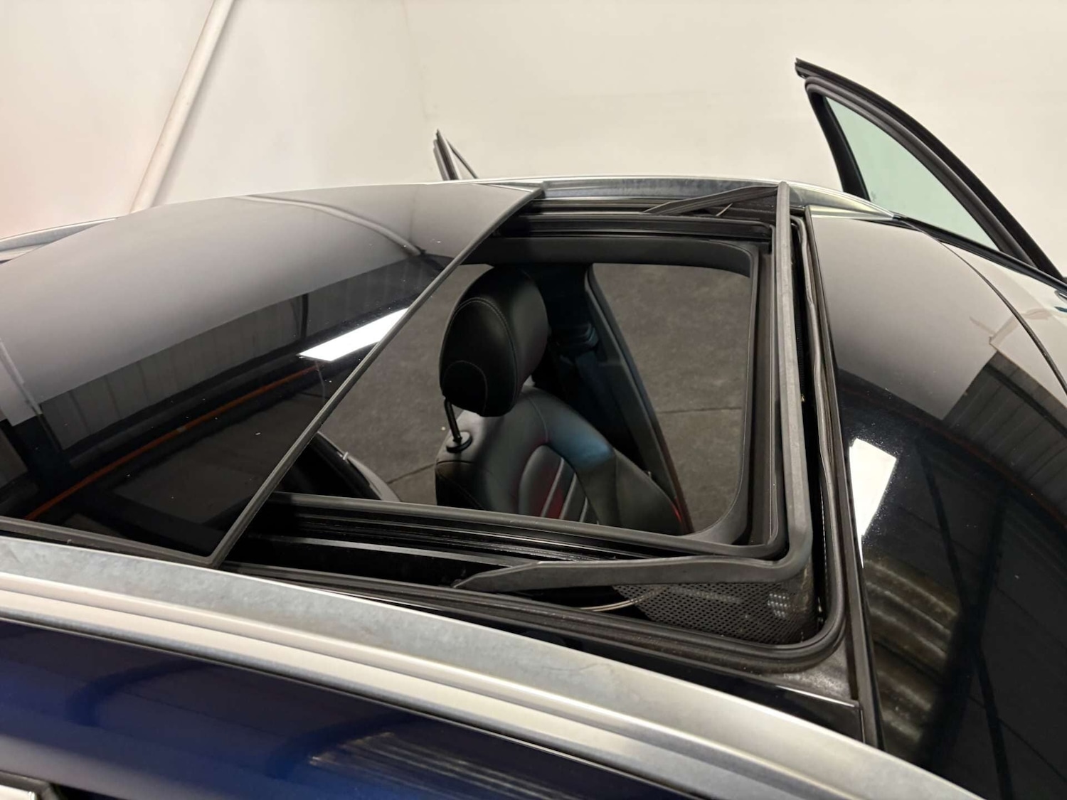 Used Mercedes-Benz GLC 2018 for sale - 76453697: Photo 54