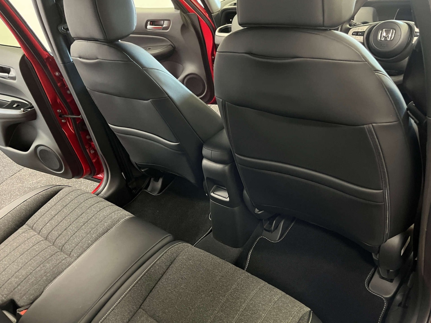 Used Honda Jazz 2023 for sale - 76653845: Photo 32