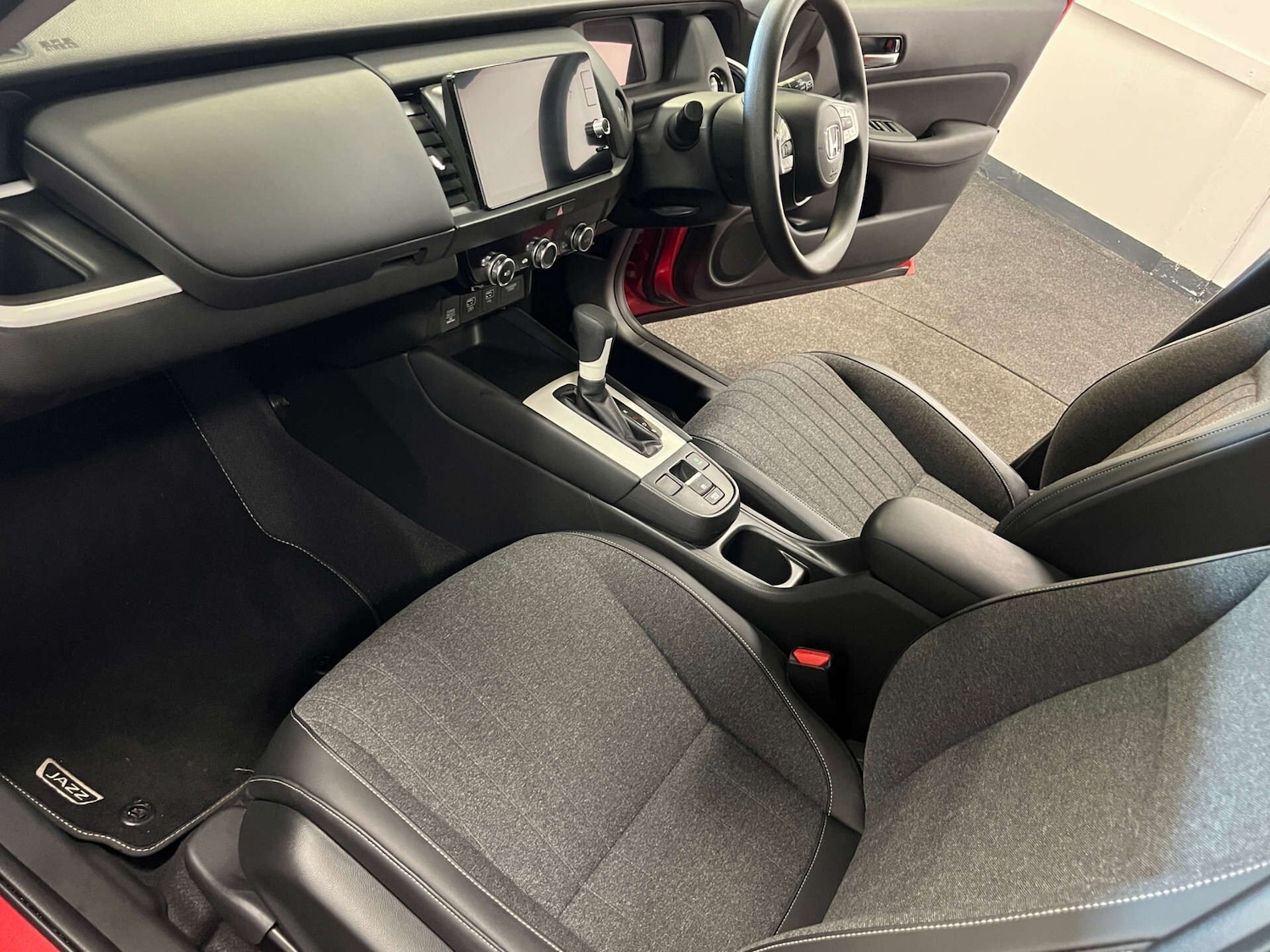 Used Honda Jazz 2023 for sale - 76653845: Photo 48