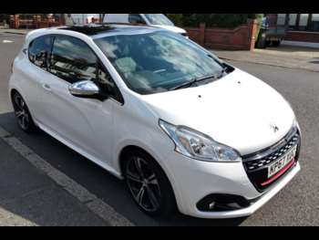 2017 (67) - 1.6 208 GTi Prestige THP 3dr