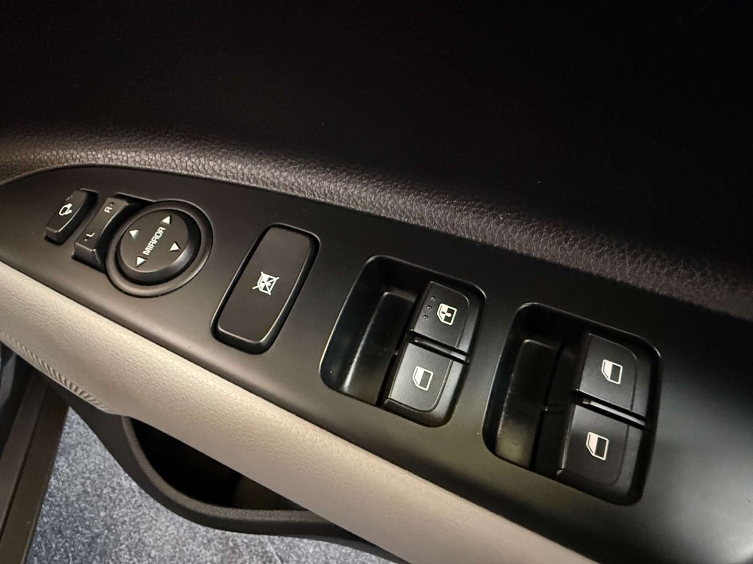 Used Kia Stonic 2020 for sale - 77998653: Photo 14