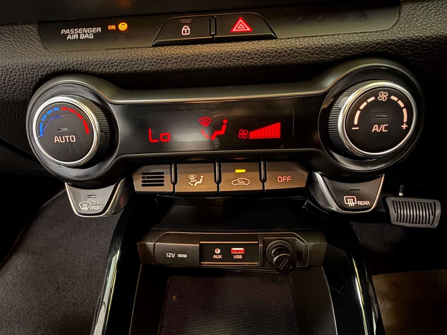 Used Kia Stonic 2020 for sale - 77998653: Photo 18