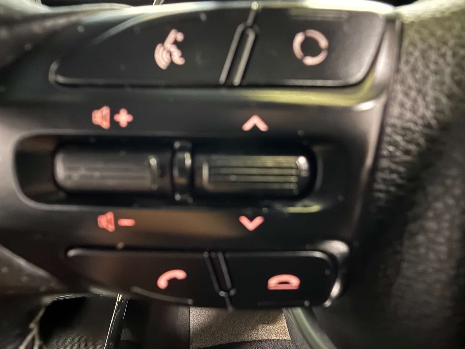 Used Kia Stonic 2020 for sale - 77998653: Photo 23