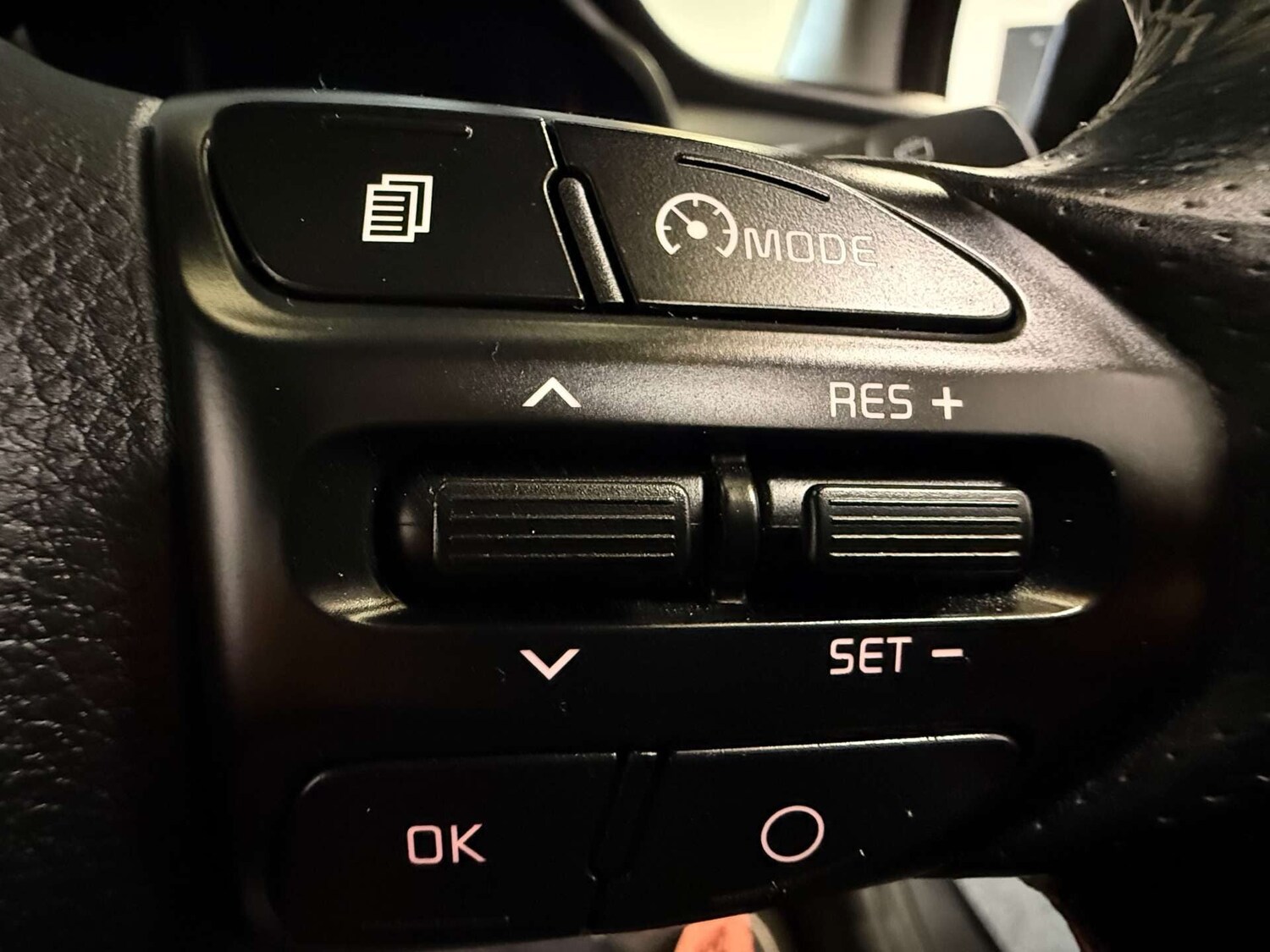 Used Kia Stonic 2020 for sale - 77998653: Photo 24