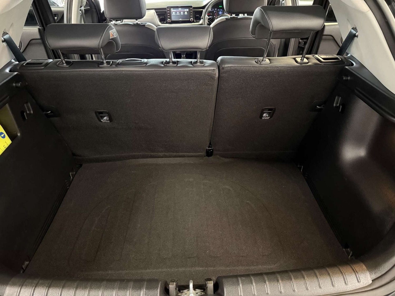 Used Kia Stonic 2020 for sale - 77998653: Photo 32