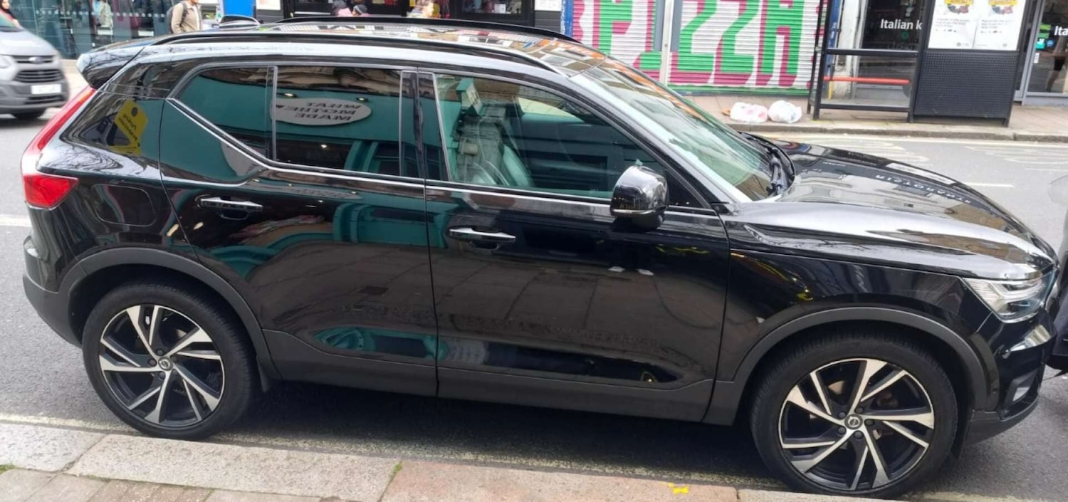 Used Volvo XC40 2019 for sale - 77873506: Photo 2