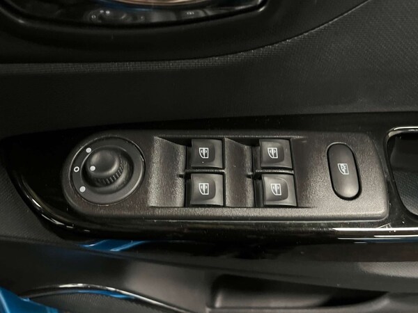 Used Renault Captur 2014 for sale - 76129212: Photo 11