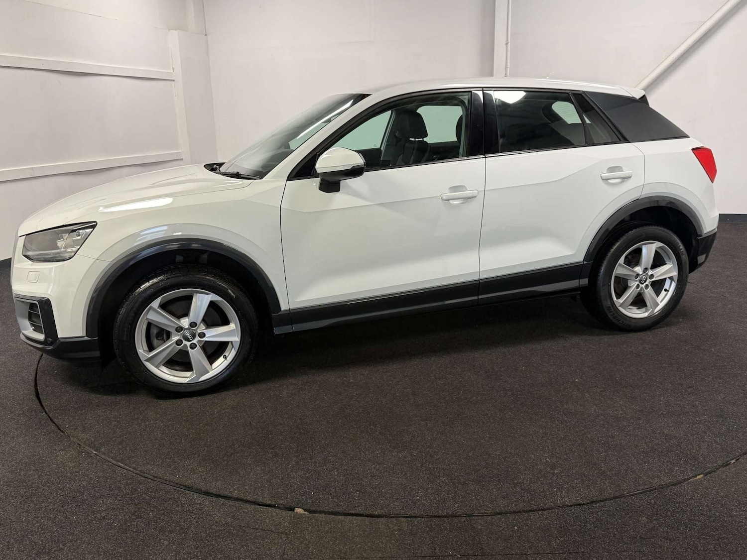 Used Audi Q2 2017 for sale - 77171369: Photo 2
