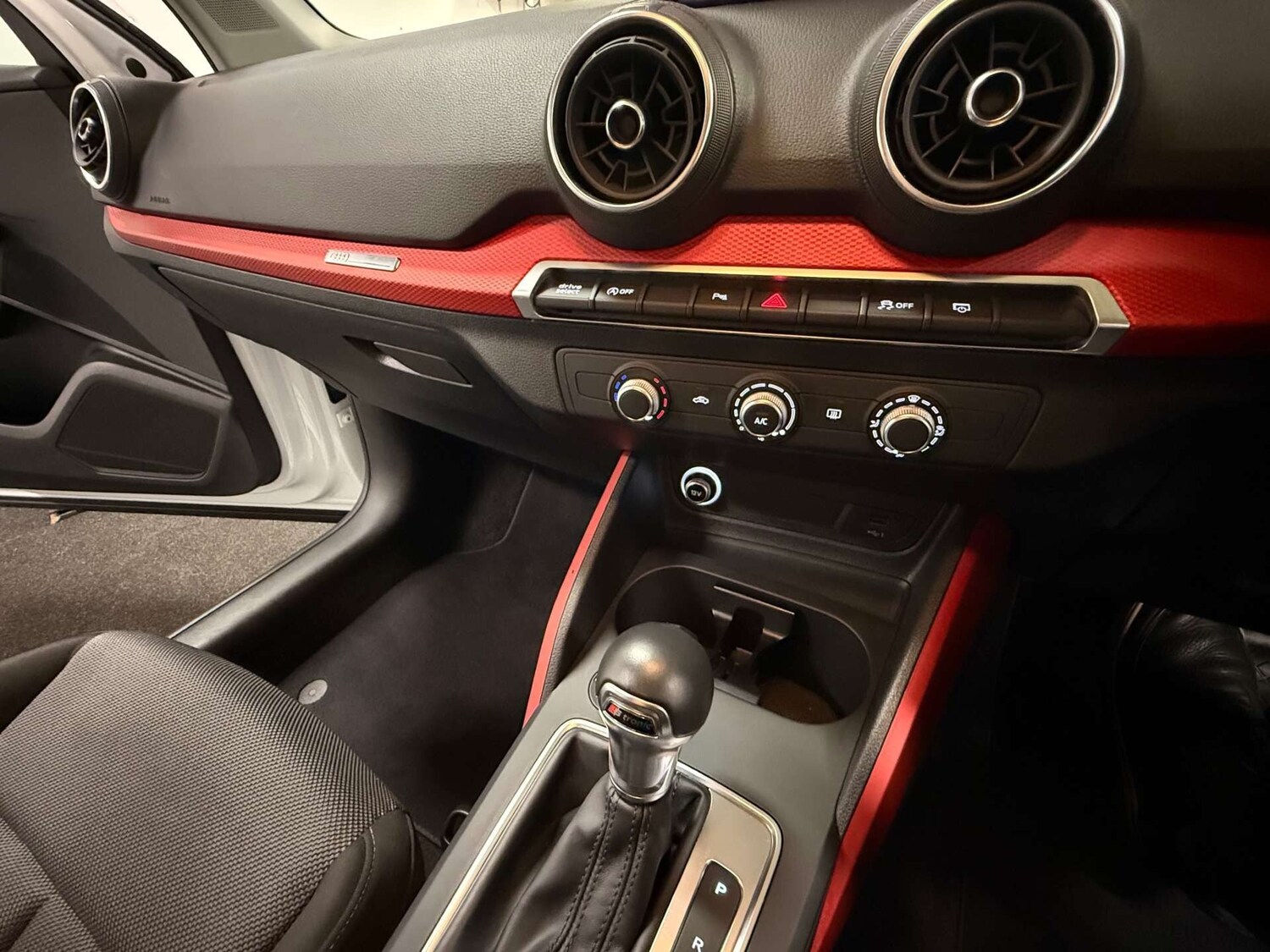 Used Audi Q2 2017 for sale - 77171369: Photo 25