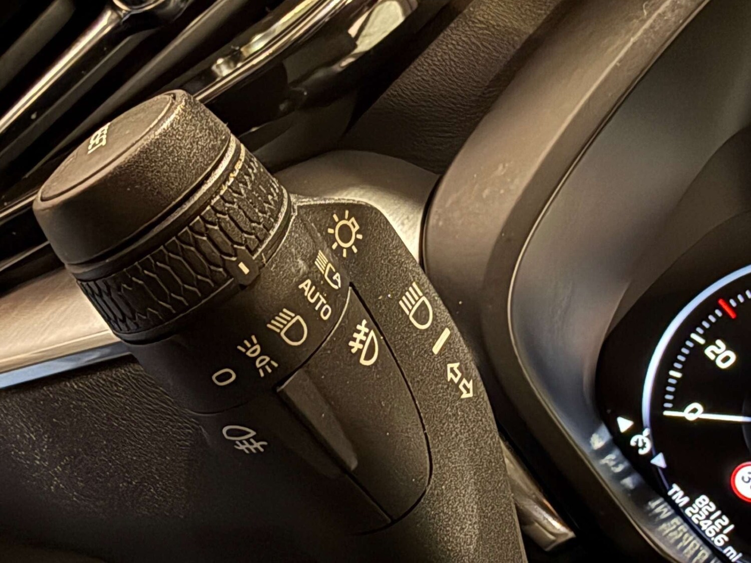 Used Volvo XC60 2019 for sale - 77368090: Photo 24