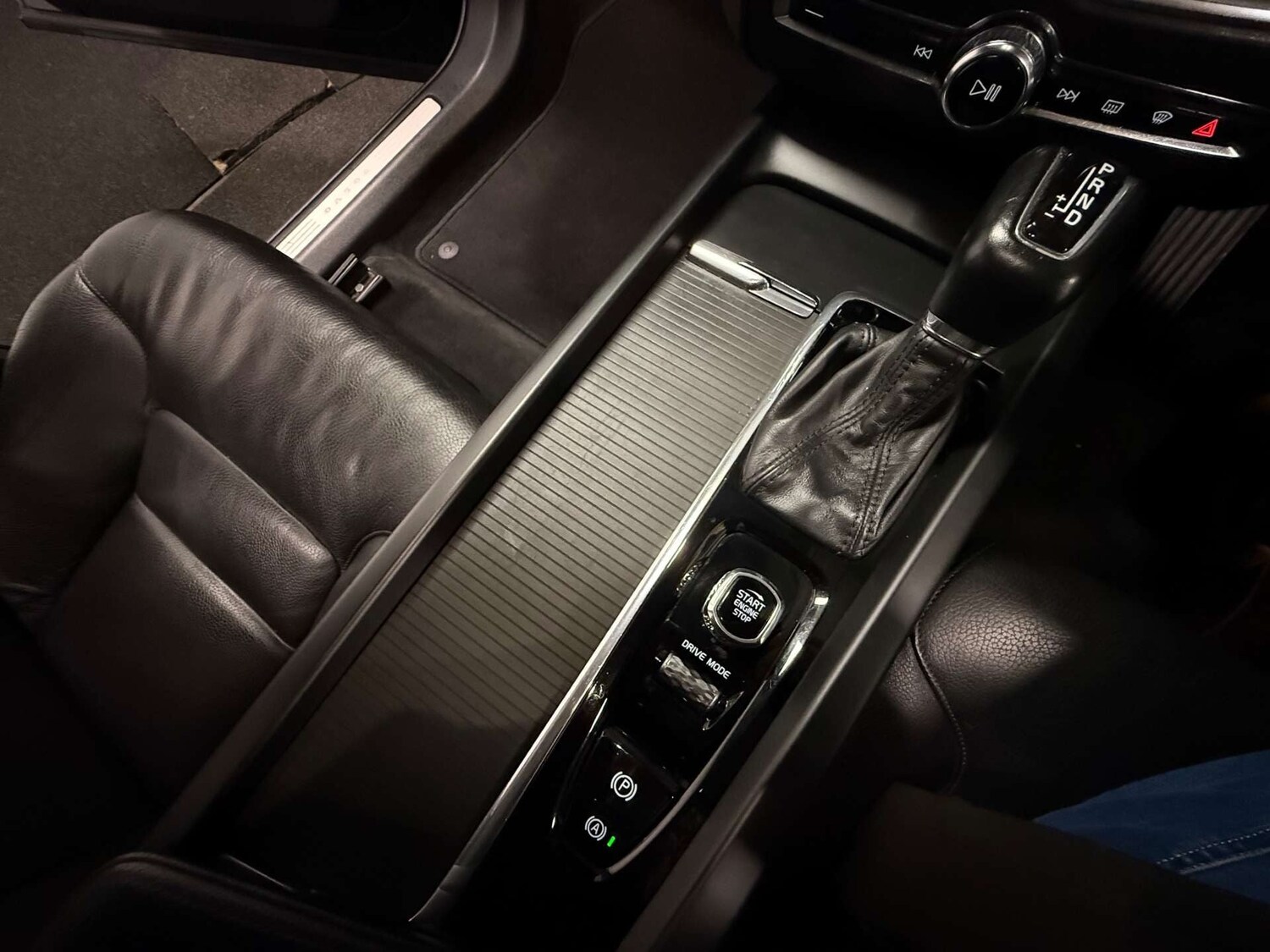 Used Volvo XC60 2019 for sale - 77368090: Photo 27