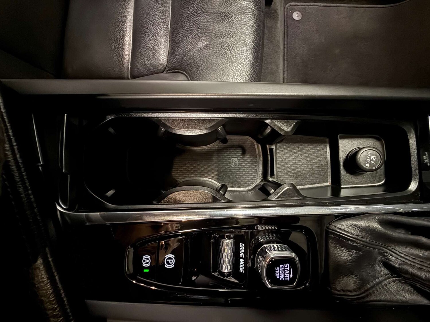 Used Volvo XC60 2019 for sale - 77368090: Photo 28