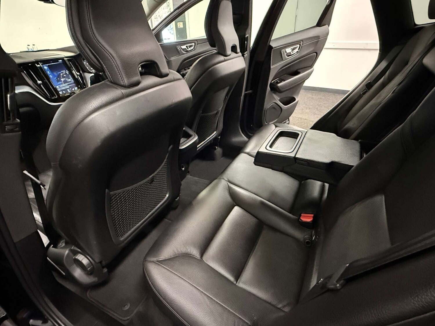 Used Volvo XC60 2019 for sale - 77368090: Photo 43