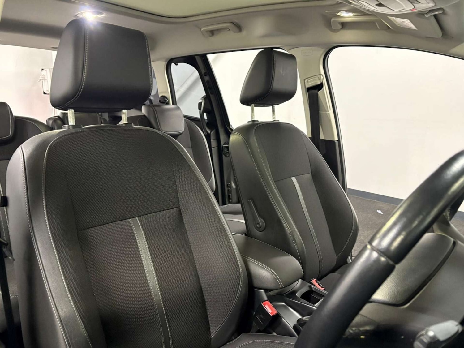 Used Ford C-Max 2017 for sale - 76979427: Photo 13