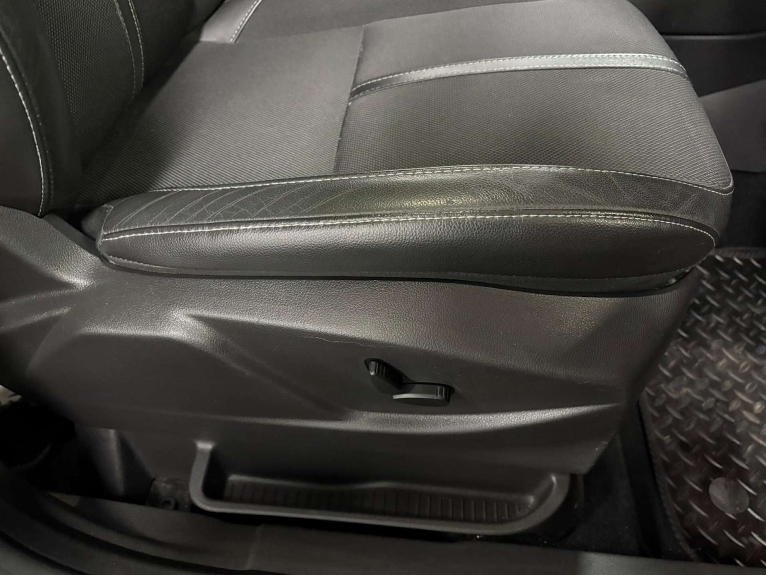 Used Ford C-Max 2017 for sale - 76979427: Photo 15