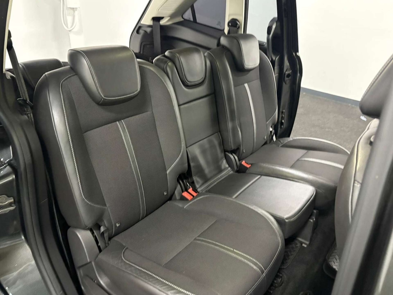 Used Ford C-Max 2017 for sale - 76979427: Photo 30