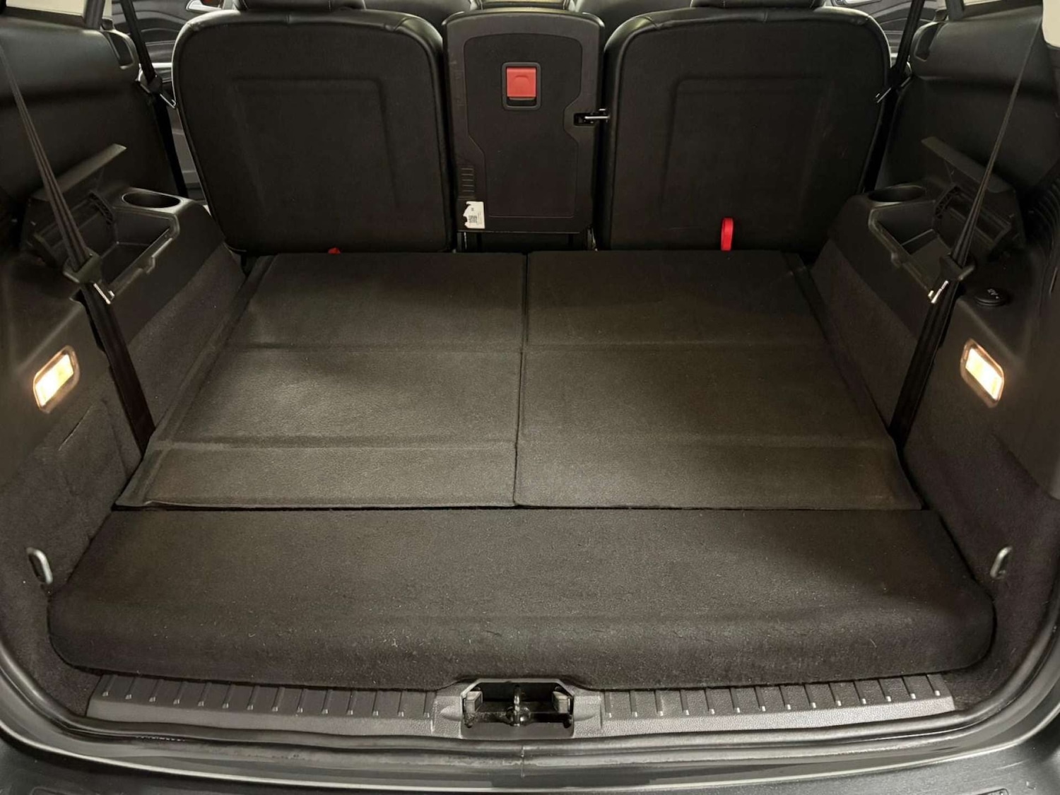 Used Ford C-Max 2017 for sale - 76979427: Photo 35