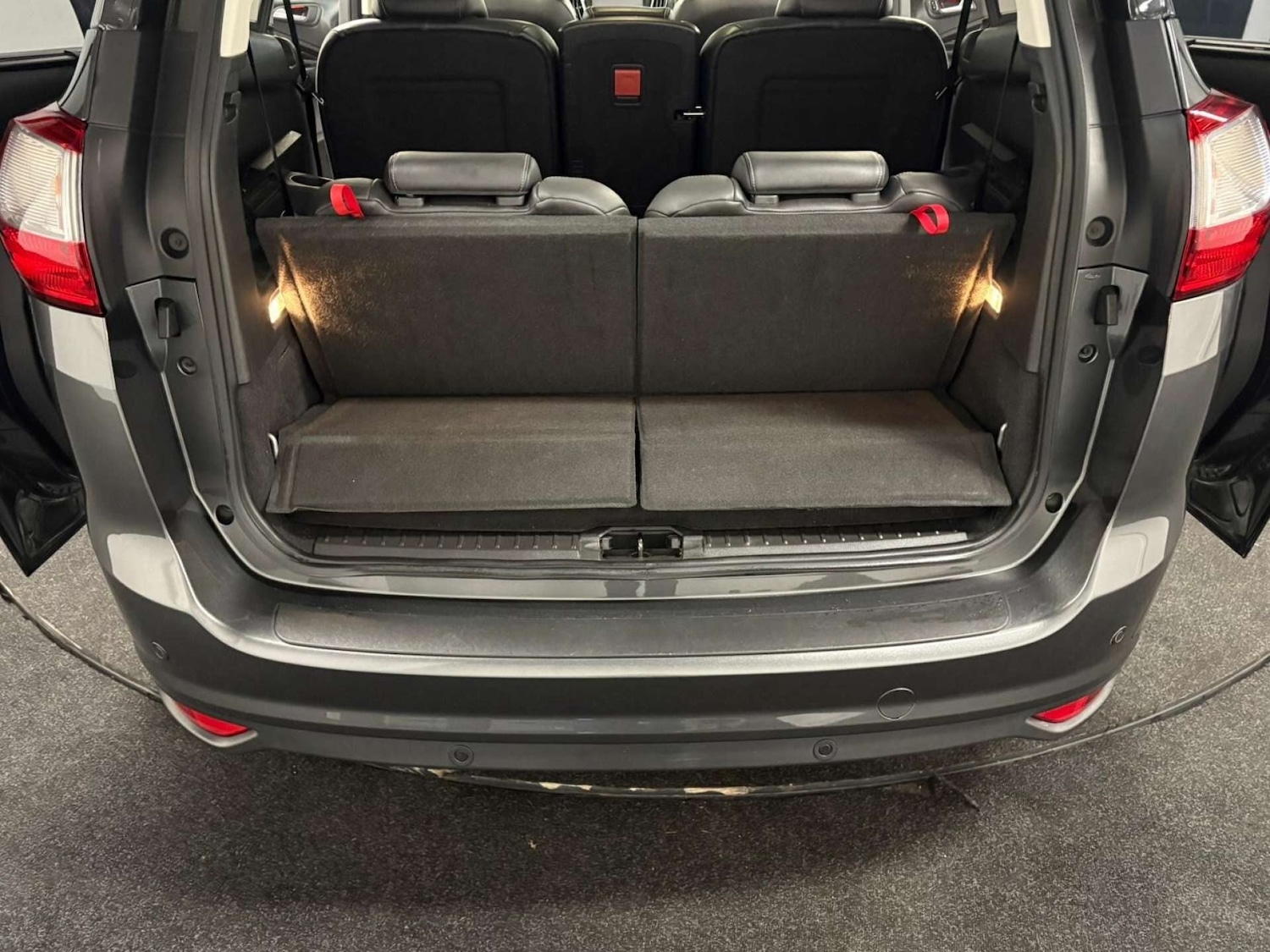 Used Ford C-Max 2017 for sale - 76979427: Photo 37