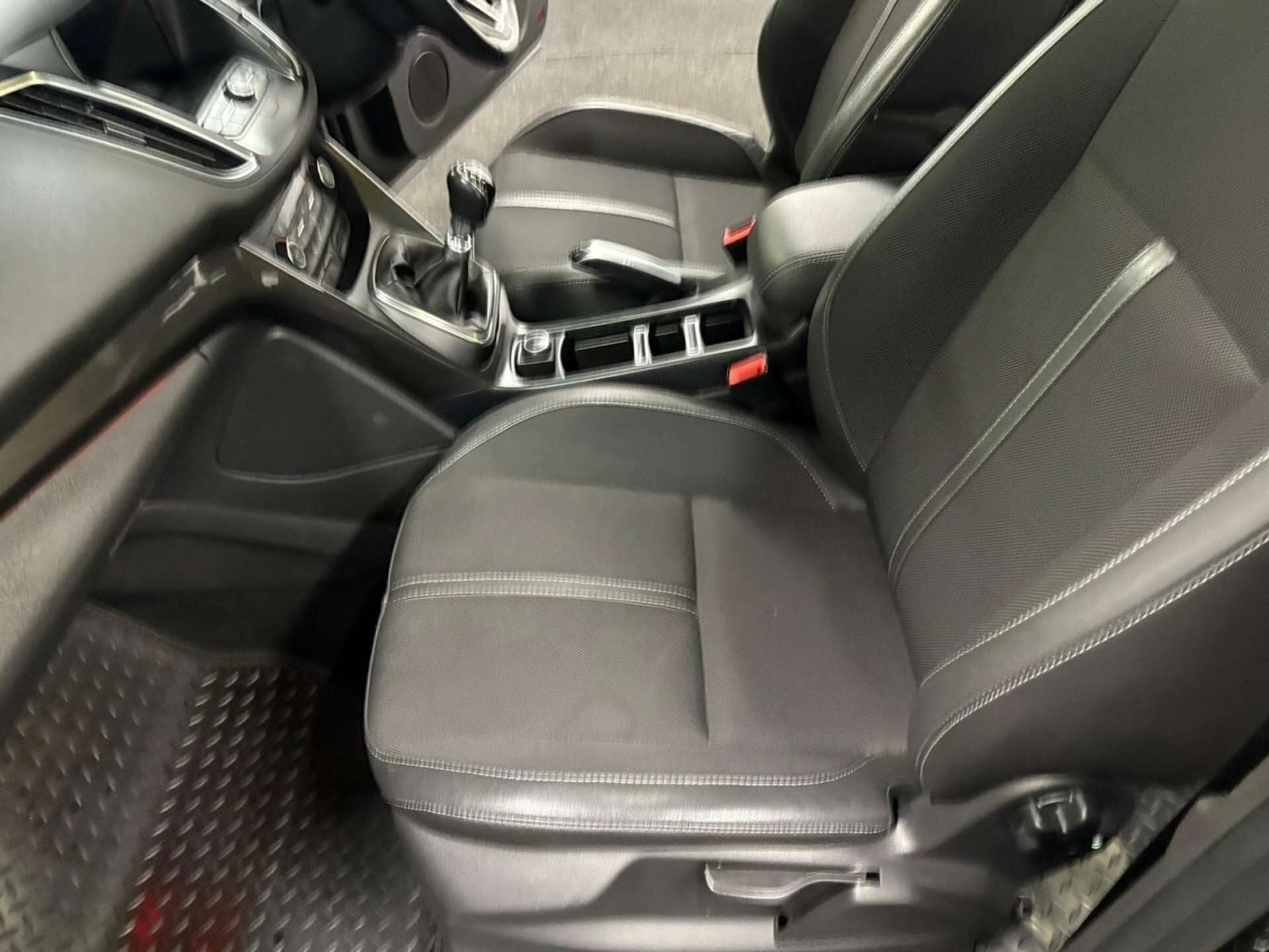 Used Ford C-Max 2017 for sale - 76979427: Photo 46