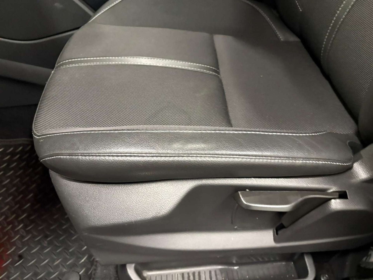 Used Ford C-Max 2017 for sale - 76979427: Photo 47