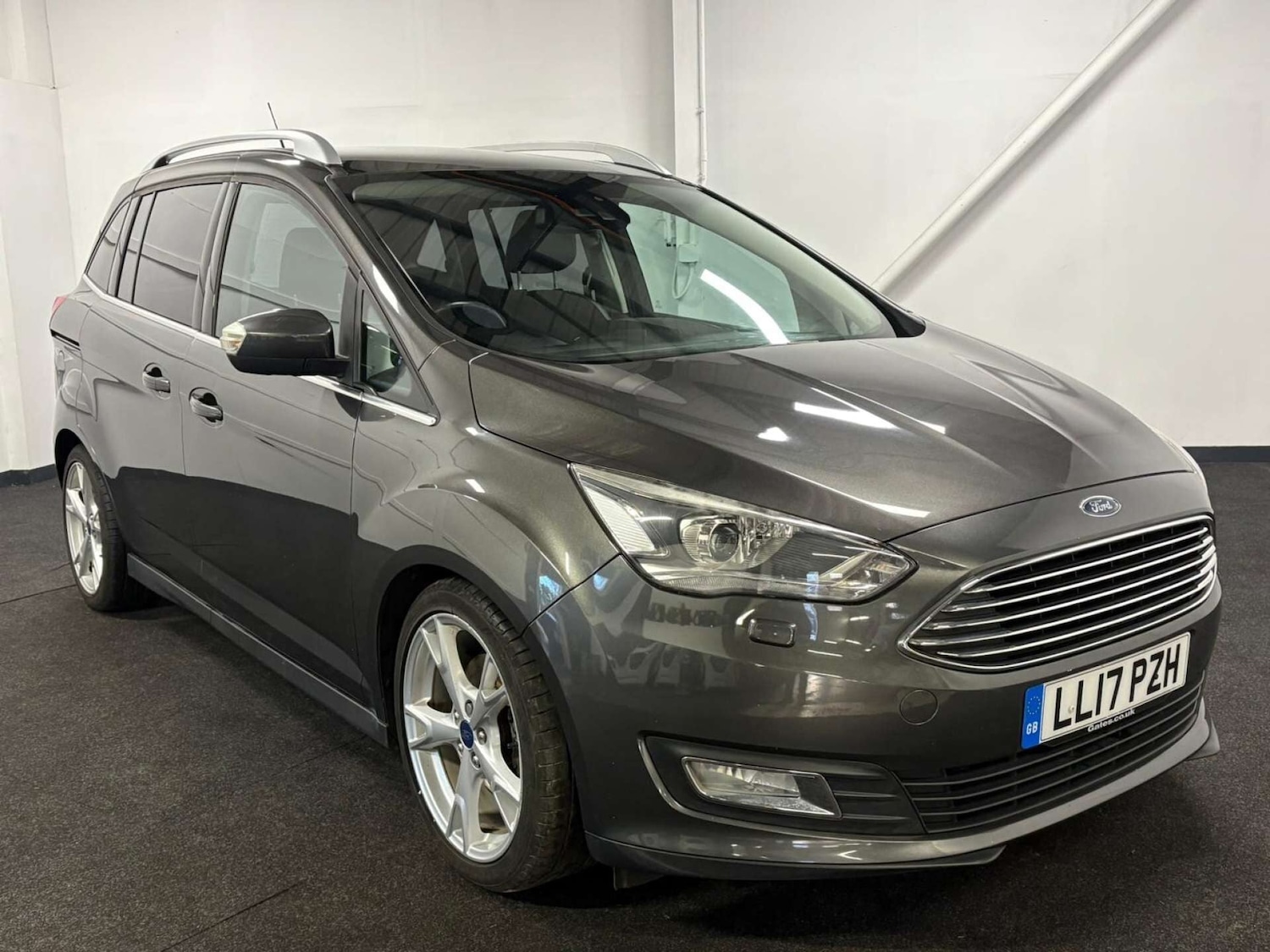 Used Ford C-Max 2017 for sale - 76979427: Photo 6