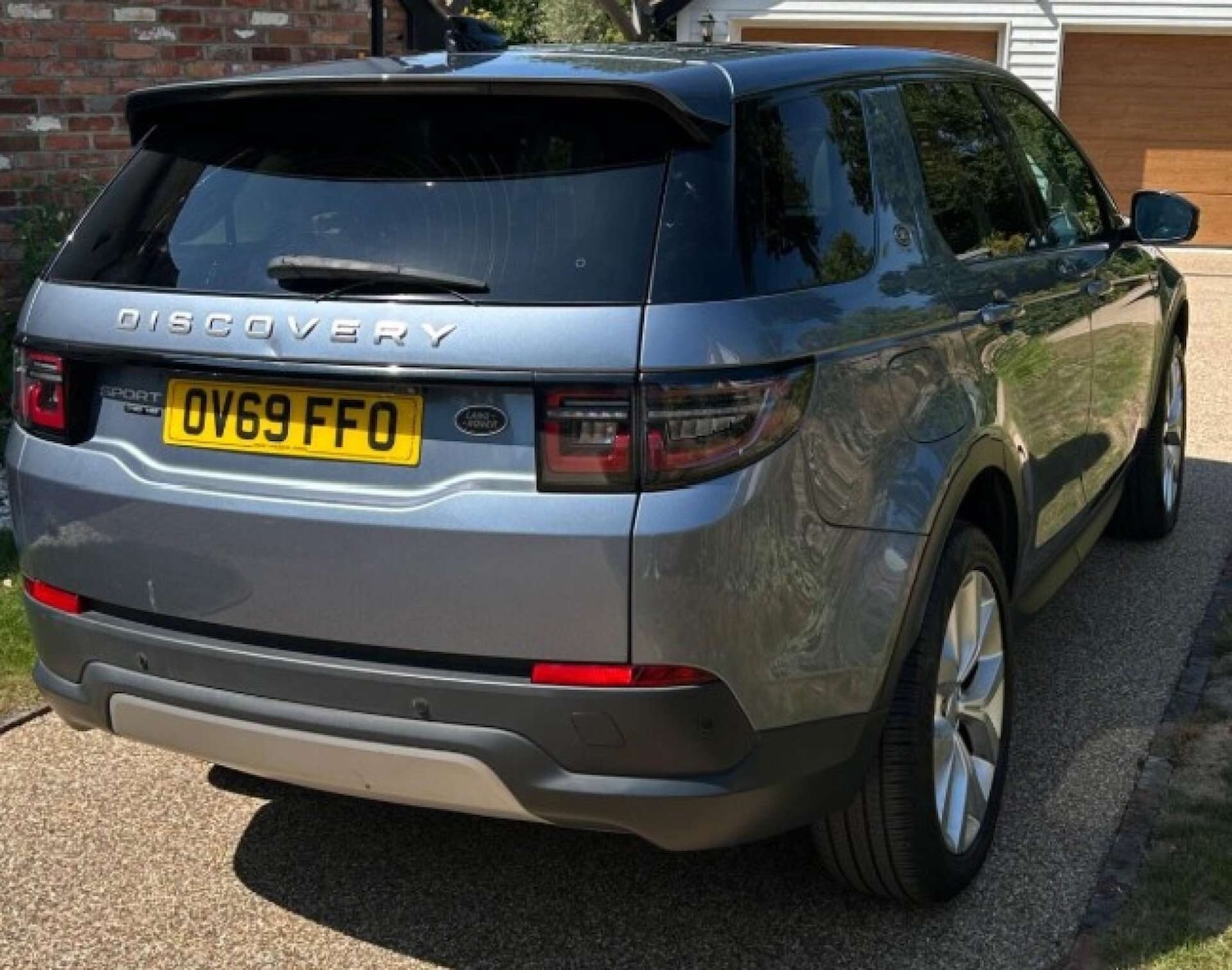 Used Land Rover Discovery Sport 2019 for sale - 76555304: Photo 3