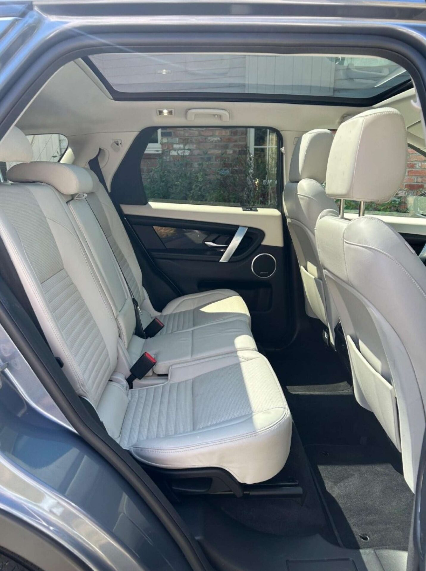 Used Land Rover Discovery Sport 2019 for sale - 76555304: Photo 4