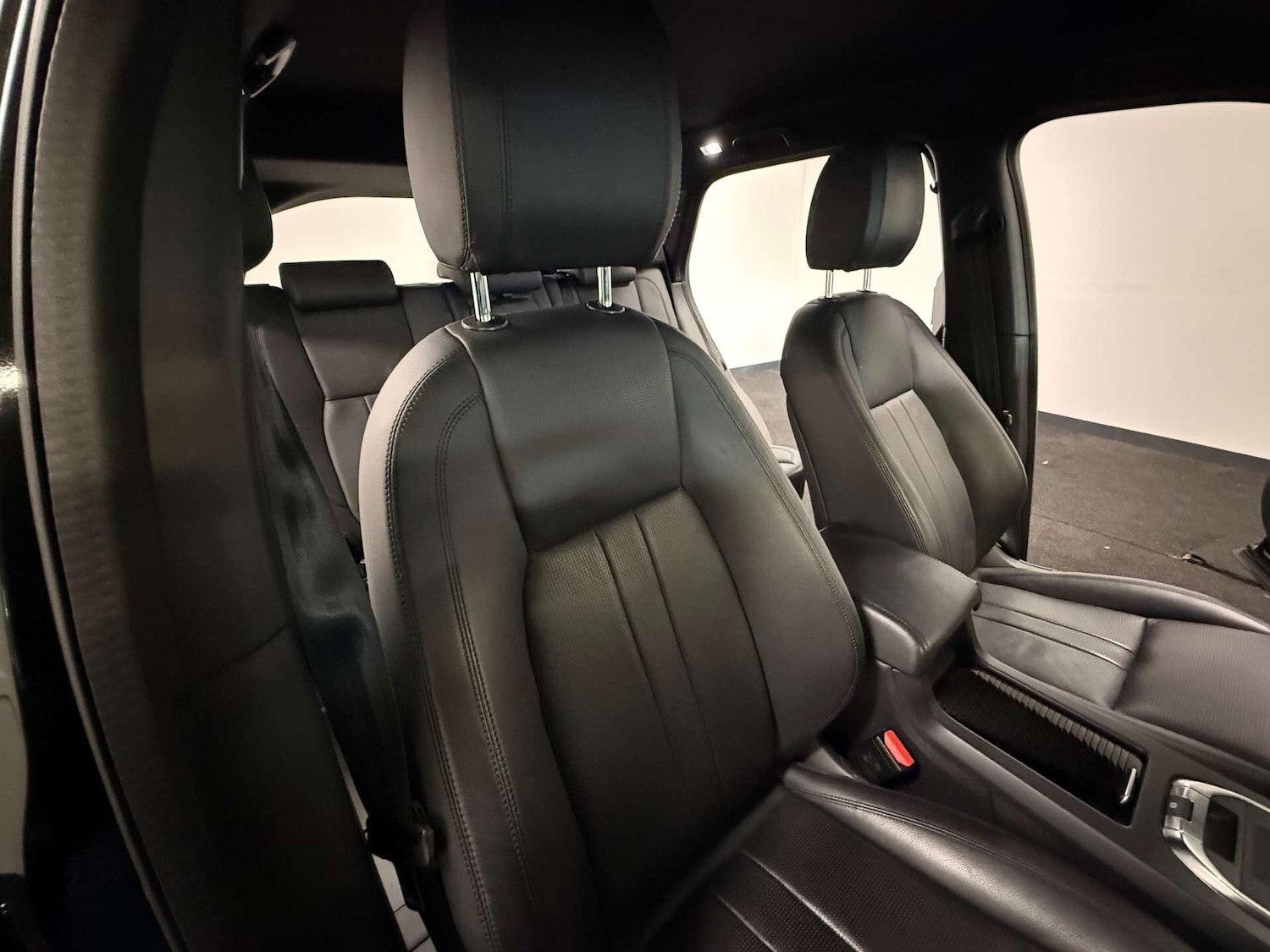 Used Land Rover Discovery Sport 2018 for sale - 76581292: Photo 15