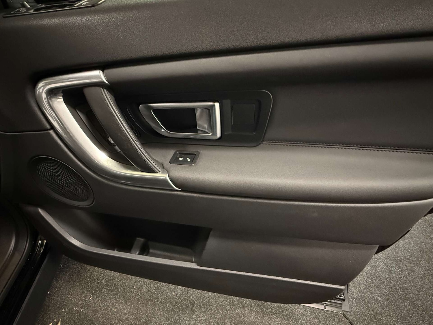 Used Land Rover Discovery Sport 2018 for sale - 76581292: Photo 16