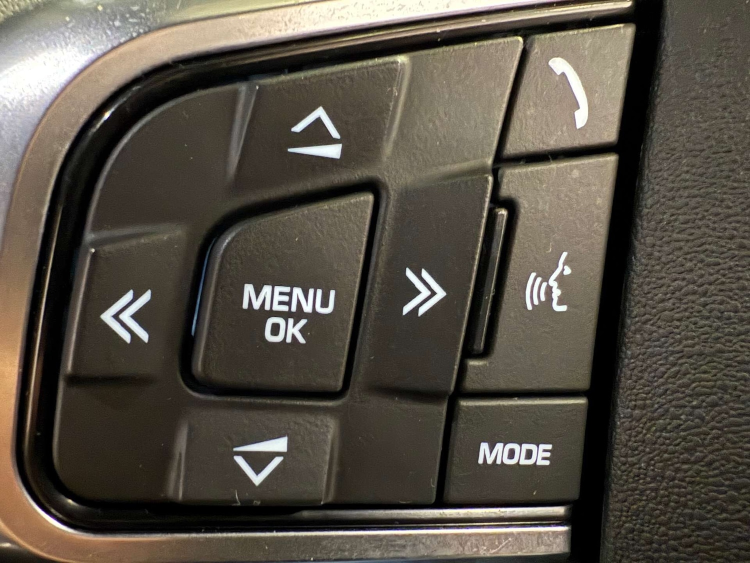 Used Land Rover Discovery Sport 2018 for sale - 76581292: Photo 24